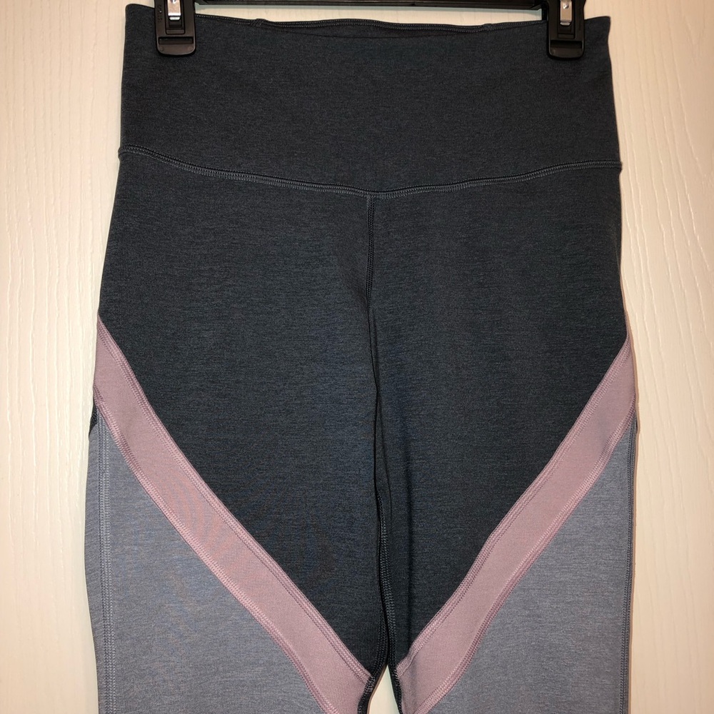 Old Navy Active Gray Leggings Size M